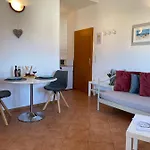 Casa Kiki Apartment *