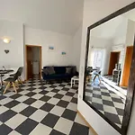 Casa Kiki Apartment *