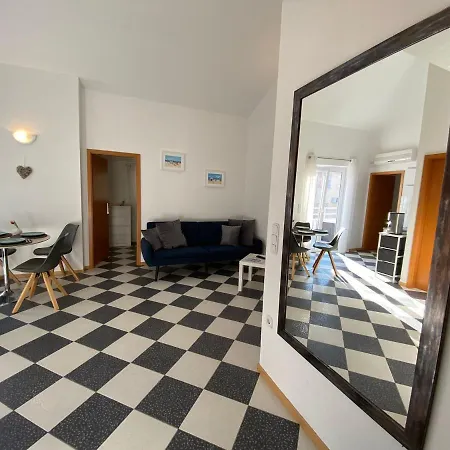 Casa Kiki Apartment *