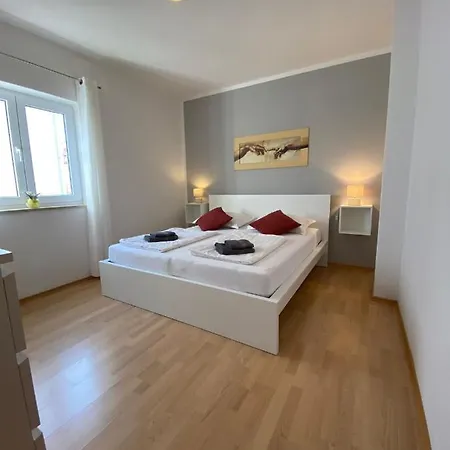 Casa Kiki Apartment *